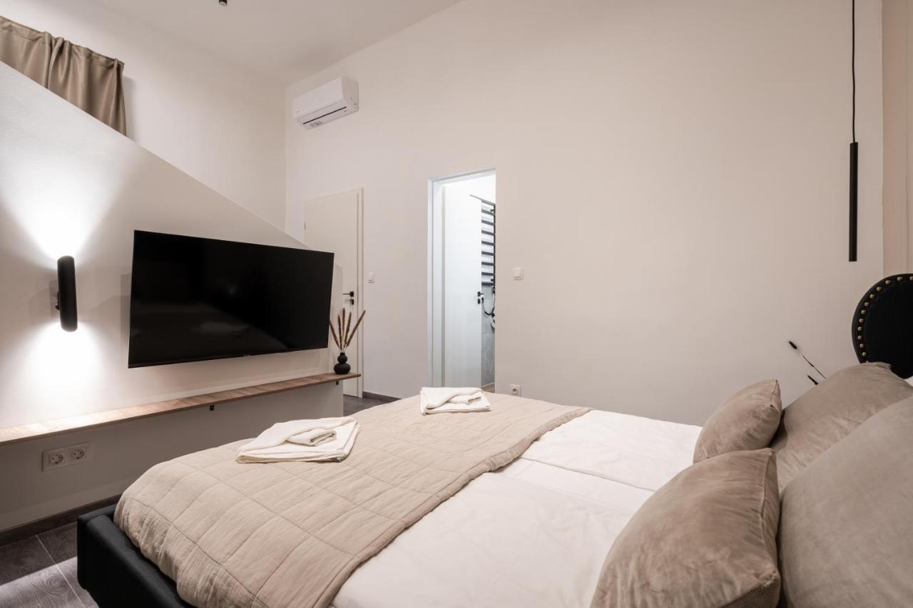 Kl31 - Urban Escape - Prime Location - Klauzal Square By Bqa Apartment บูดาเปสต์ ภายนอก รูปภาพ
