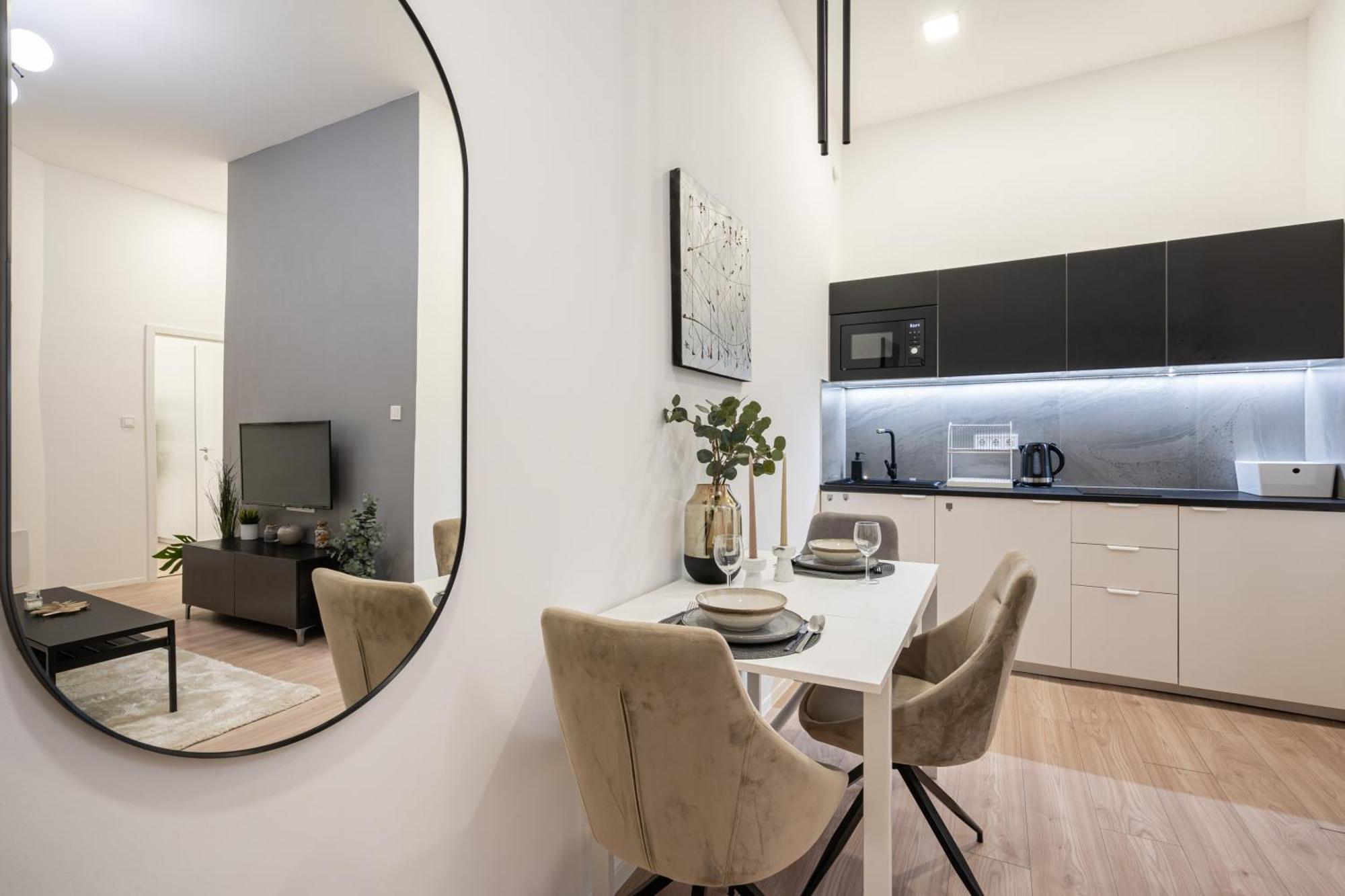 Kl31 - Urban Escape - Prime Location - Klauzal Square By Bqa Apartment บูดาเปสต์ ภายนอก รูปภาพ