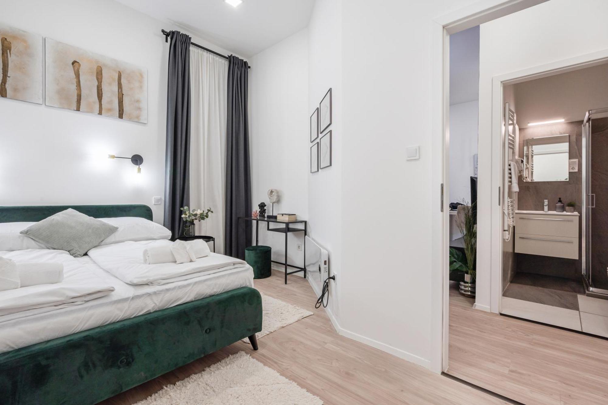 Kl31 - Urban Escape - Prime Location - Klauzal Square By Bqa Apartment บูดาเปสต์ ภายนอก รูปภาพ