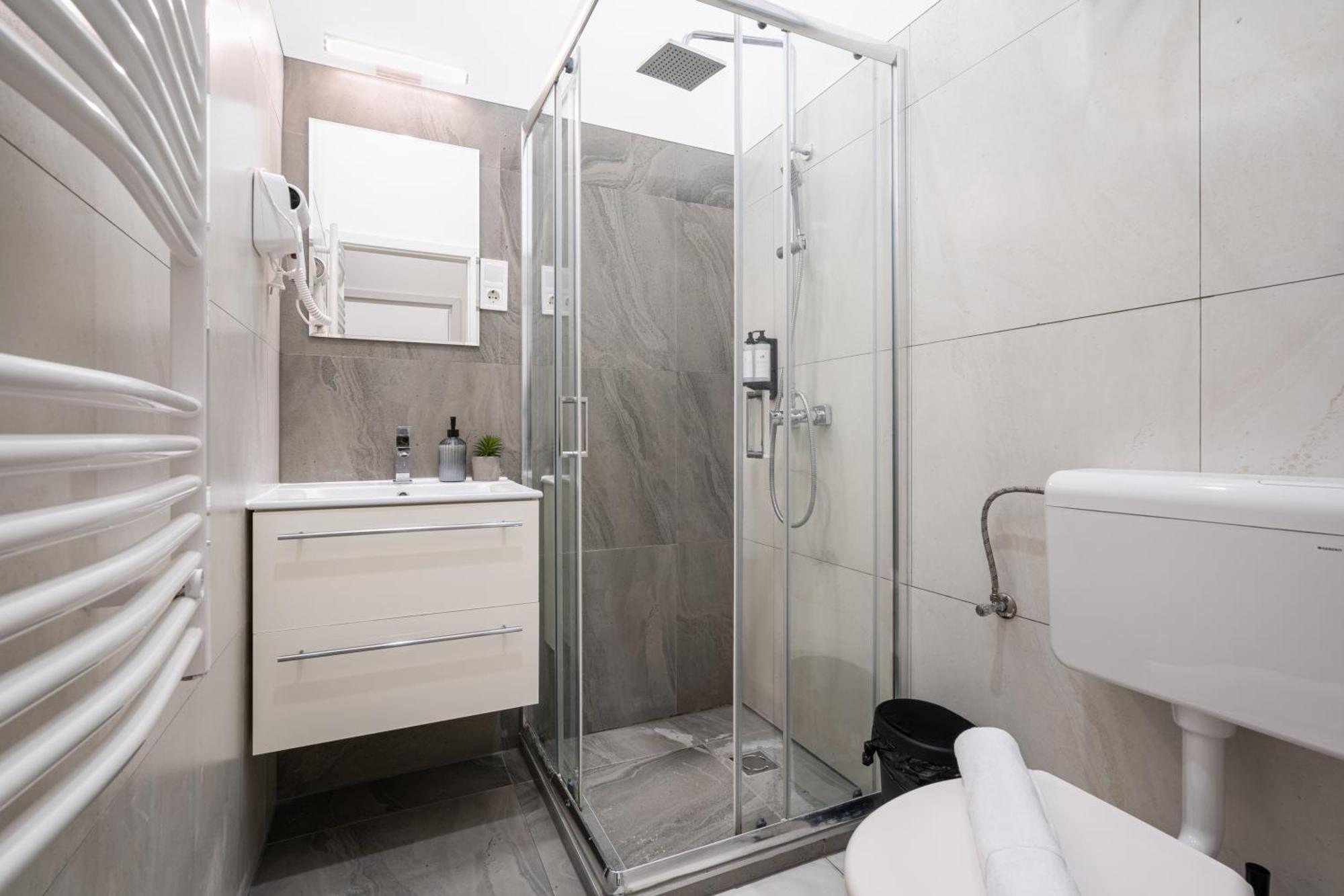 Kl31 - Urban Escape - Prime Location - Klauzal Square By Bqa Apartment บูดาเปสต์ ภายนอก รูปภาพ