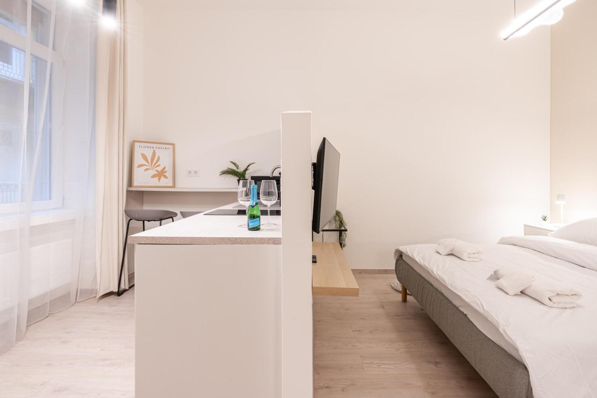 Kl31 - Urban Escape - Prime Location - Klauzal Square By Bqa Apartment บูดาเปสต์ ภายนอก รูปภาพ